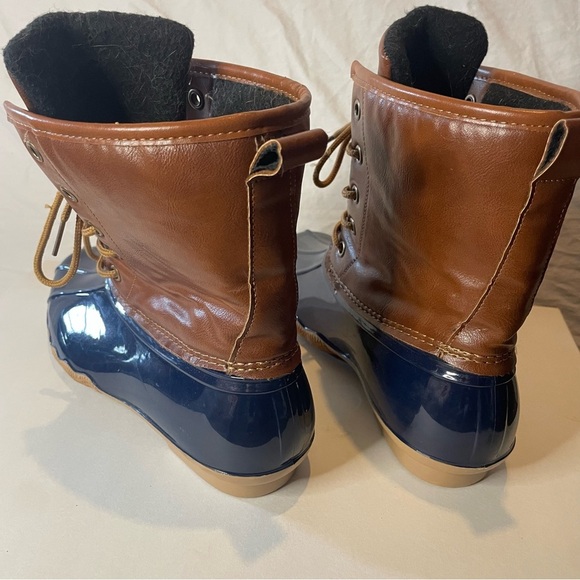 Women’s 6 Blue Duck Snow Boots PRELOVED - Picture 2 of 4